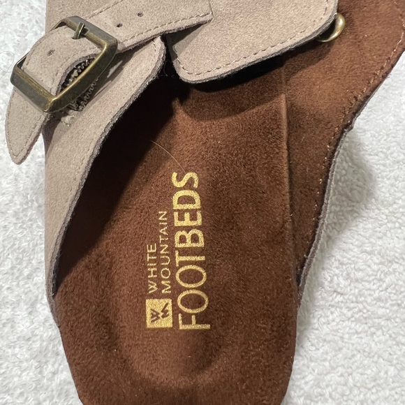 Beige Suede Slip-On Clogs size 8 - Picture 5 of 5